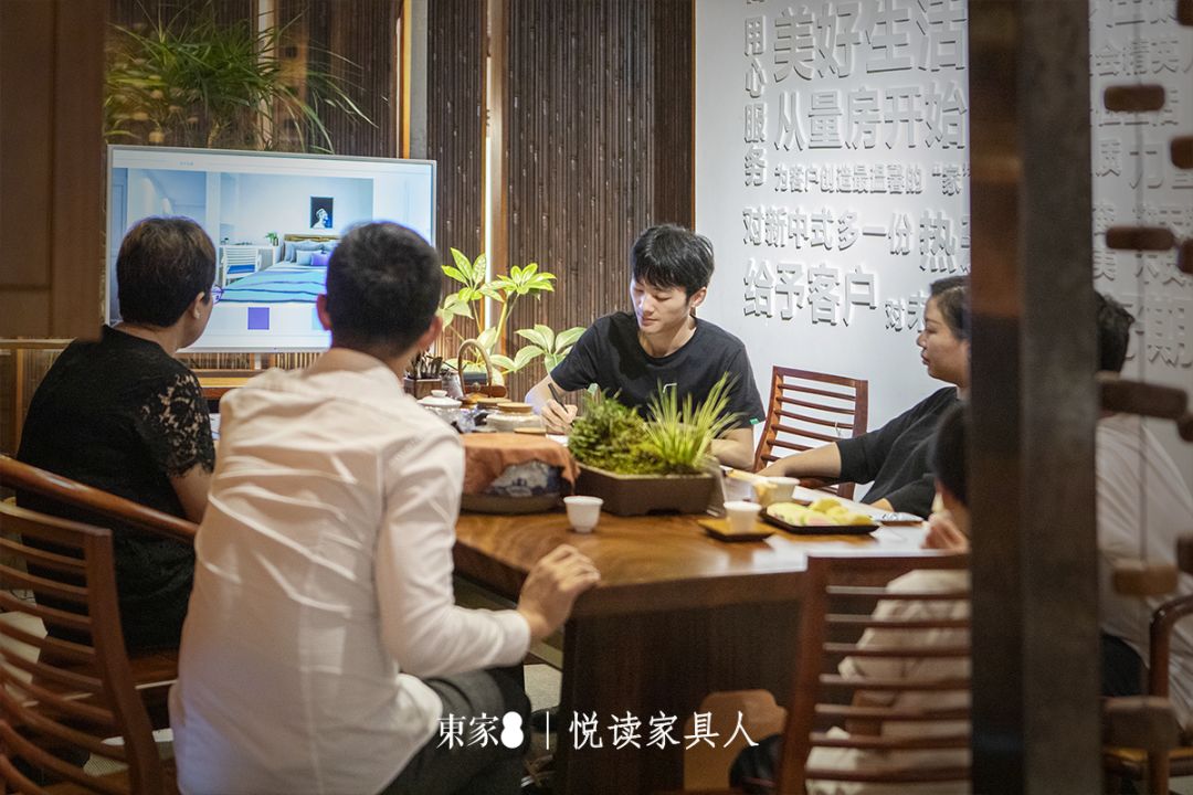 東家人物志|仰晶：順應市場需求，追逐行業趨勢