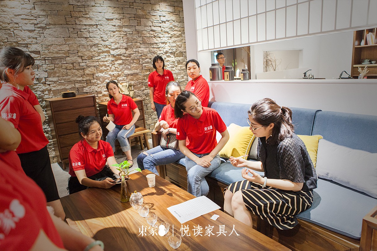 東家人物志 | 吳純 : 唯熱愛可以解決一切問題