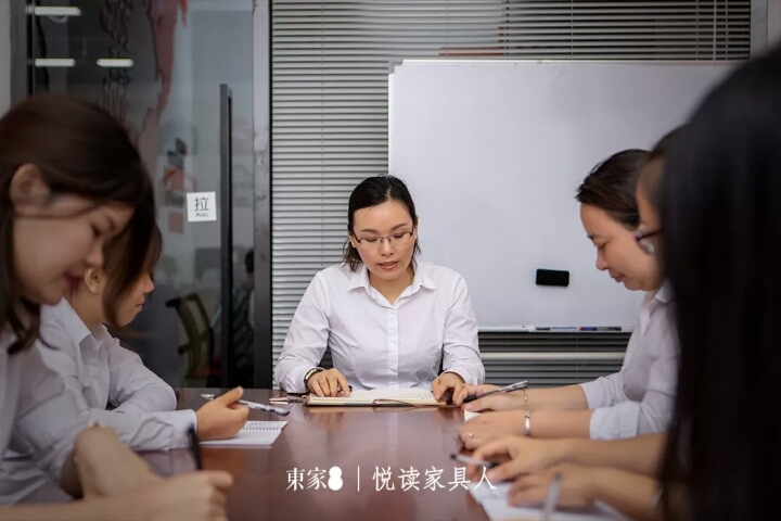 東家人物志 | 李艷艷:永遠站在客戶的角度看問題