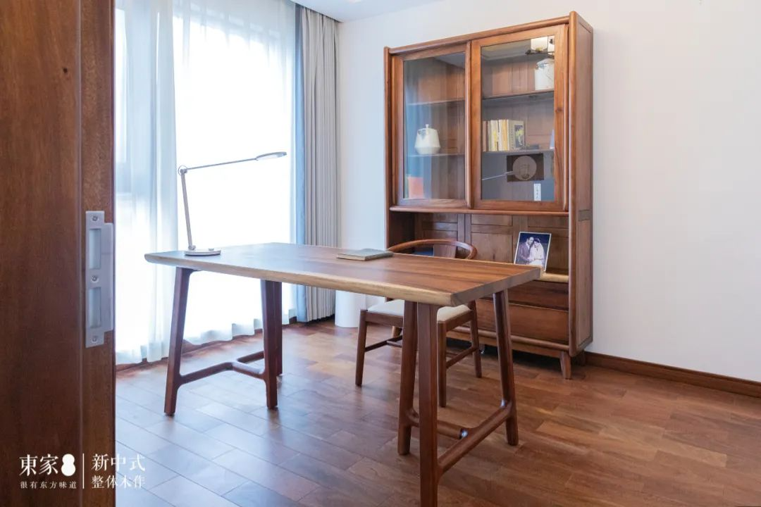 新中式案例 | 160m2復式居宅，隱形門設計，驚艷巧妙！